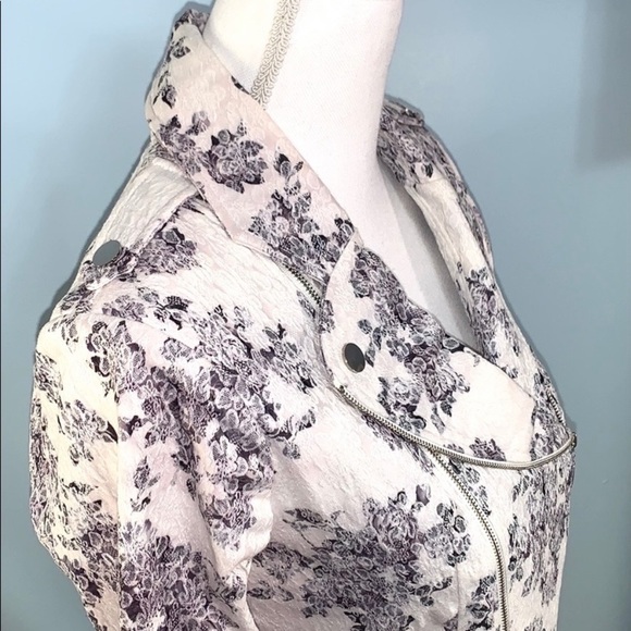 Floral Jacket Size M - Picture 5 of 14
